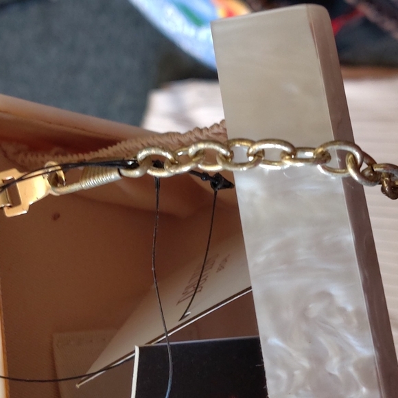 Lucite Wifey purse - Picture 8 of 10